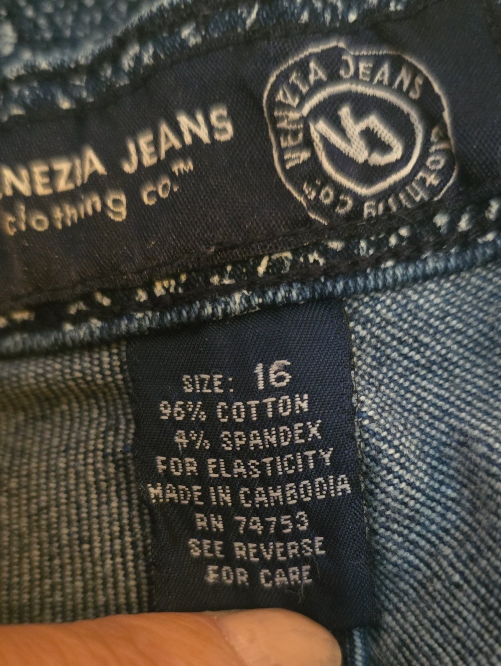 Venezia Jeans - Picture 5 of 5